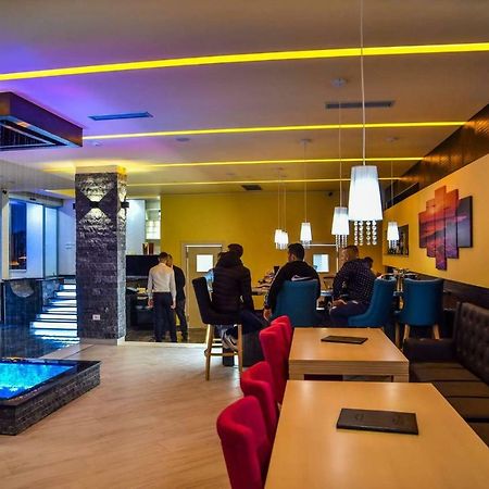 Crystal Apartments ウルツィニ エクステリア 写真