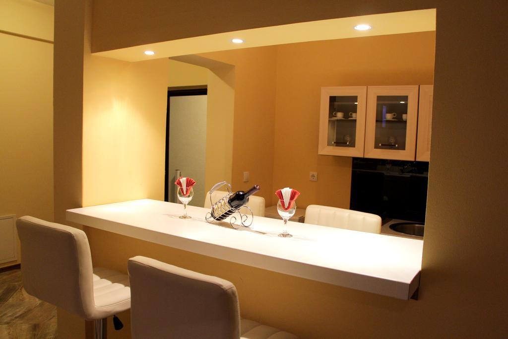 Crystal Apartments ウルツィニ エクステリア 写真