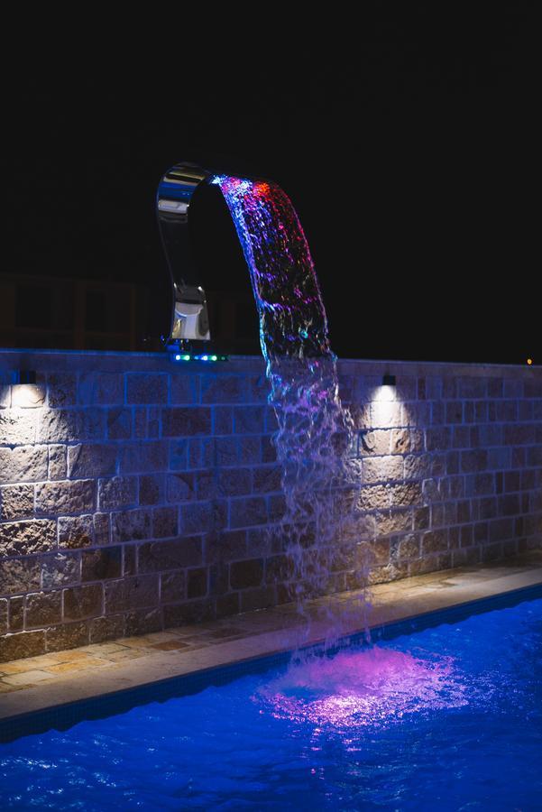 Crystal Apartments ウルツィニ エクステリア 写真