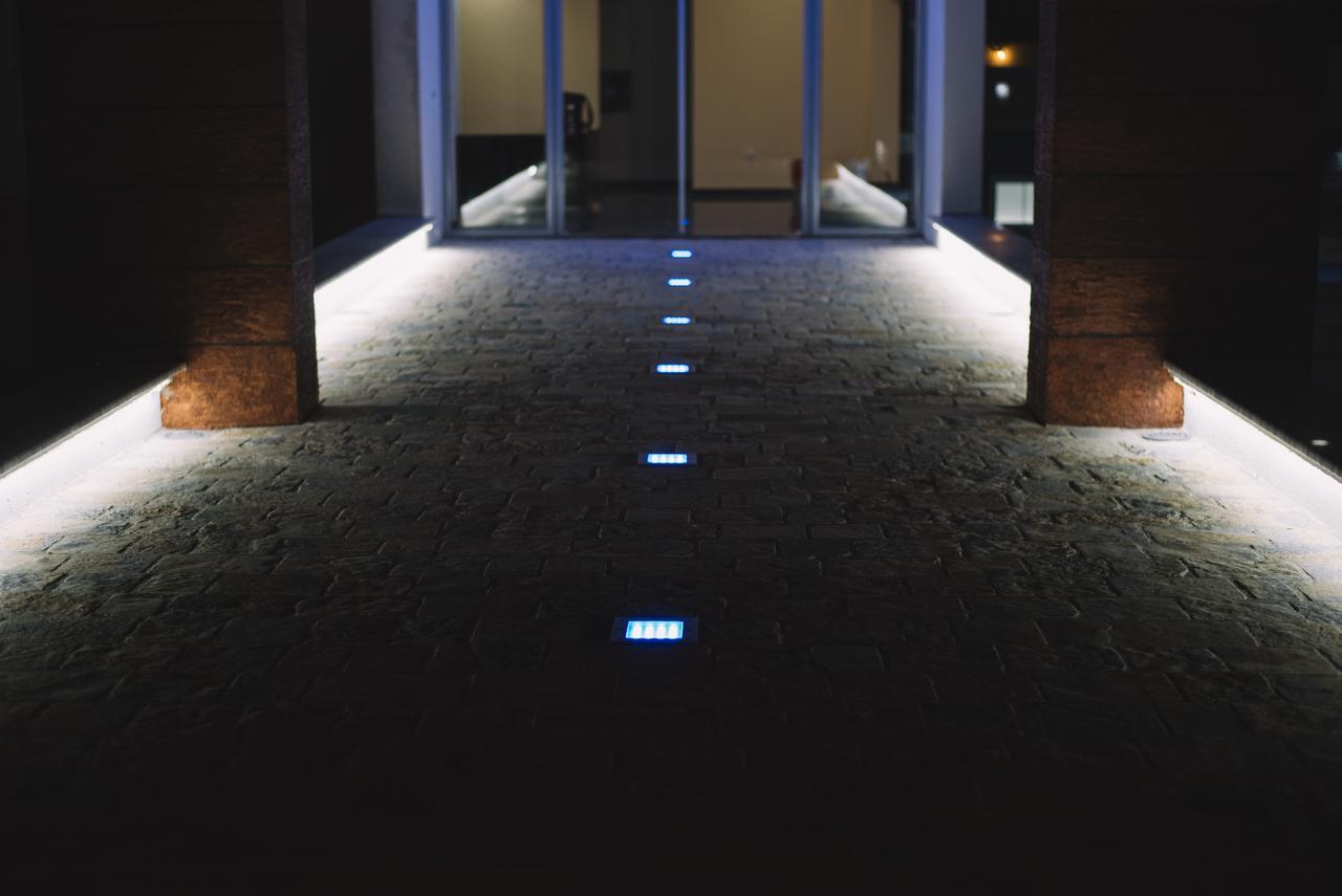 Crystal Apartments ウルツィニ エクステリア 写真