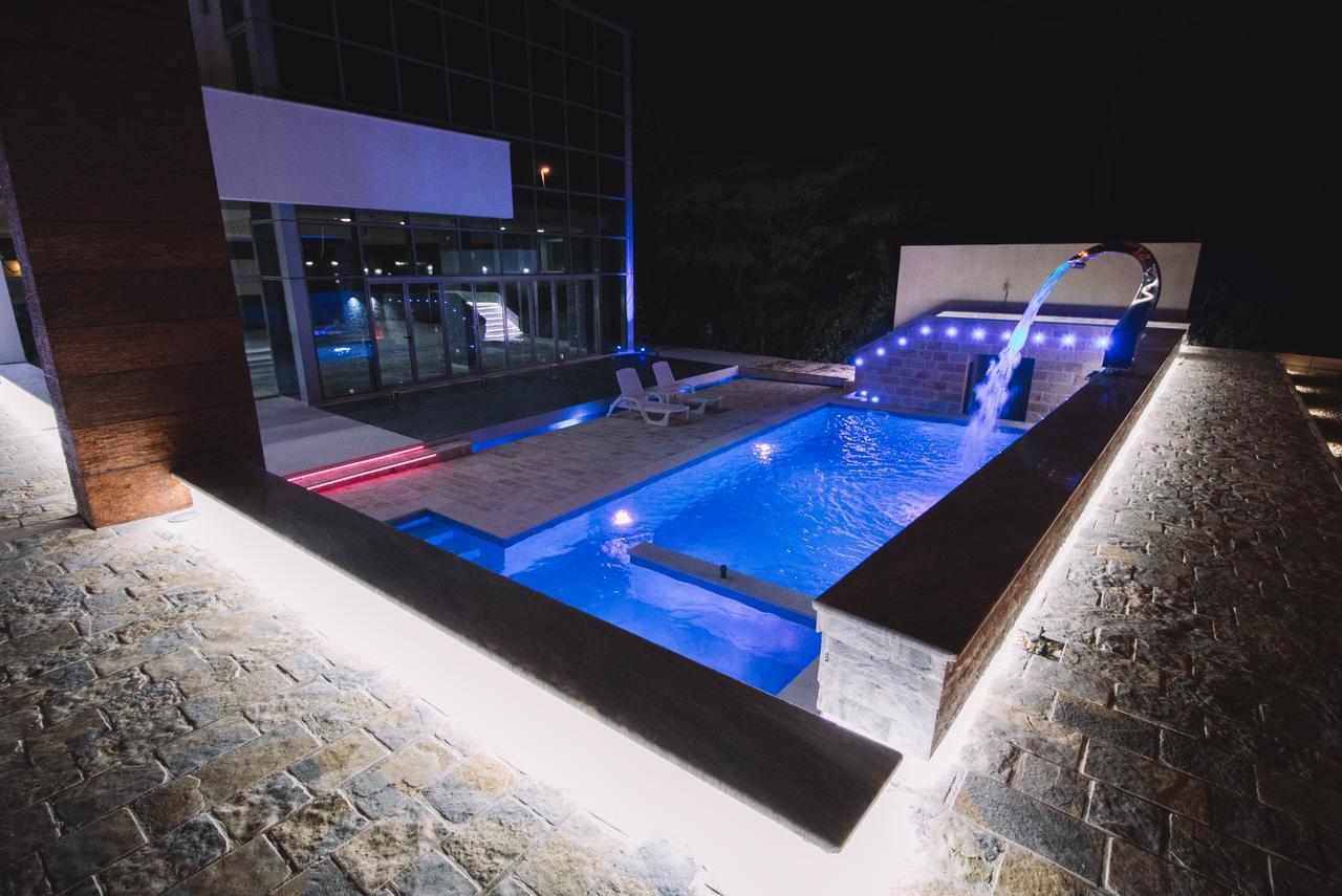 Crystal Apartments ウルツィニ エクステリア 写真