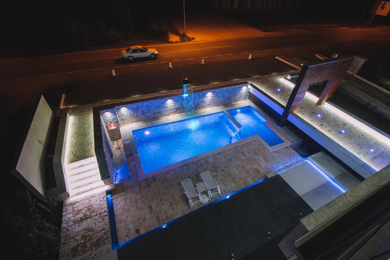 Crystal Apartments ウルツィニ エクステリア 写真